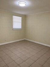 202 Scientific St in Jamestown, NC - Building Photo - Building Photo