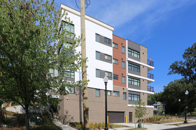 Girard Street Senior Residences in Washington, DC - Building Photo - Building Photo