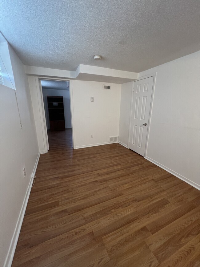 150 Young St in Ottawa, ON - Building Photo - Building Photo