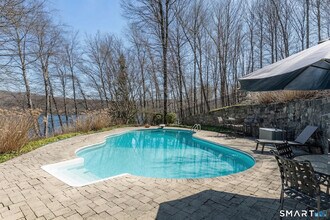 59 Sail Harbour Dr in New Fairfield, CT - Building Photo - Building Photo