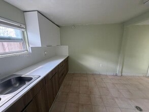 9770 SW 47th St in Miami, FL - Building Photo - Building Photo