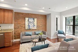 1725 Euclid St NW in Washington, DC - Building Photo - Building Photo