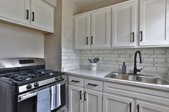The Oaks at Anderson Apartments in Anderson, SC - Building Photo - Building Photo