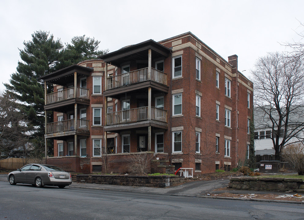 3 Laurel St in Holyoke, MA - Building Photo