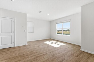 564 Preston Cv Dr in St. Cloud, FL - Building Photo - Building Photo