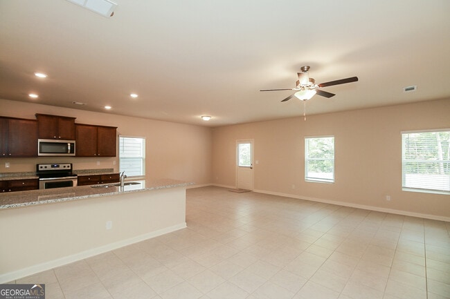 10902 Wheeler Trce in Hampton, GA - Building Photo - Building Photo