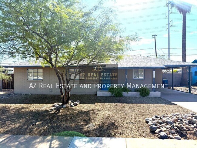 property at 1725 S Farmer Ave