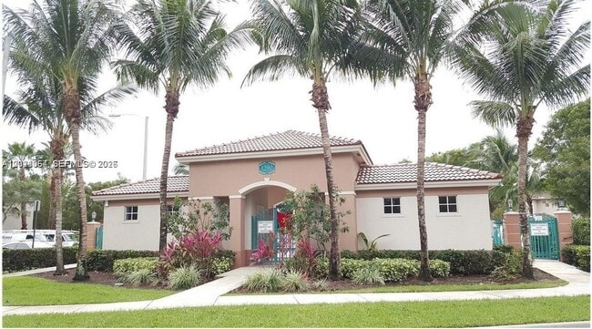 property at 2735 SE 16th Ave