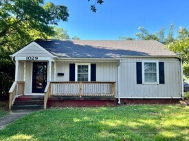 1029 Fourqurean Ln in Richmond, VA - Building Photo