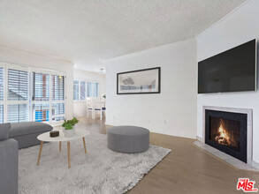 1538 11th St in Santa Monica, CA - Building Photo - Building Photo