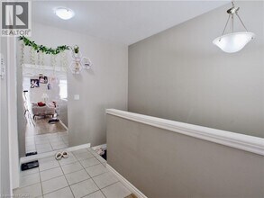 16 Wheat Ln. in Kitchener, ON - Building Photo - Building Photo