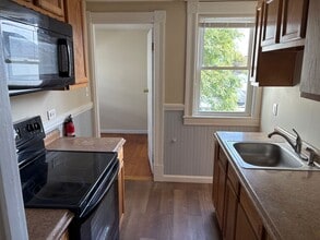 243 Union St in Manchester, NH - Building Photo - Building Photo