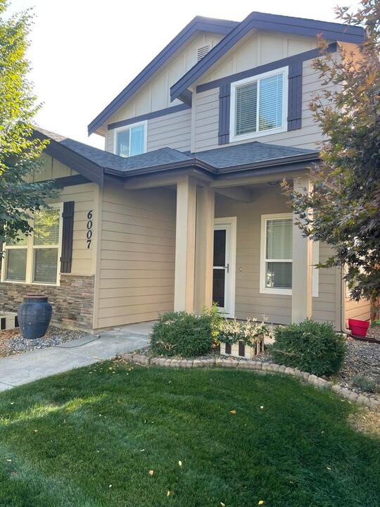 6007 S Kelso Way in Boise, ID - Building Photo