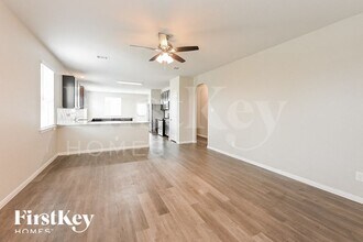 24703 Lorenzo Glaze Trail in Katy, TX - Foto de edificio - Building Photo