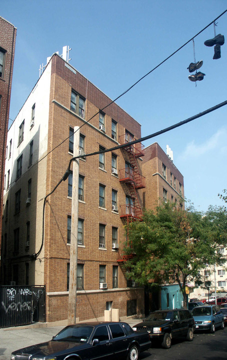 2647-2677 Sedgwick Ave in Bronx, NY - Foto de edificio