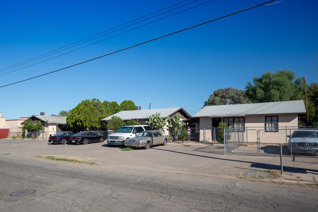 5763-5785 E 26th St in Tucson, AZ - Foto de edificio