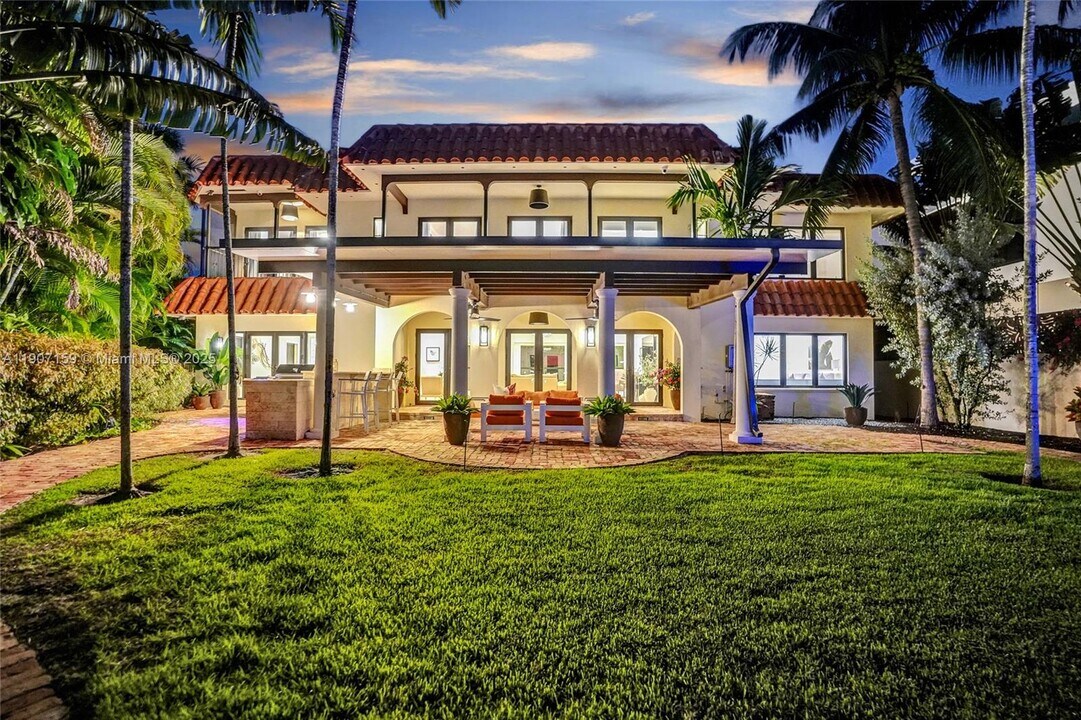 2035 NE 31st Ave in Fort Lauderdale, FL - Building Photo