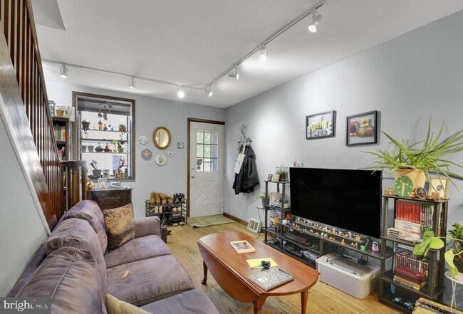 136 Fernon St in Philadelphia, PA - Building Photo - Building Photo