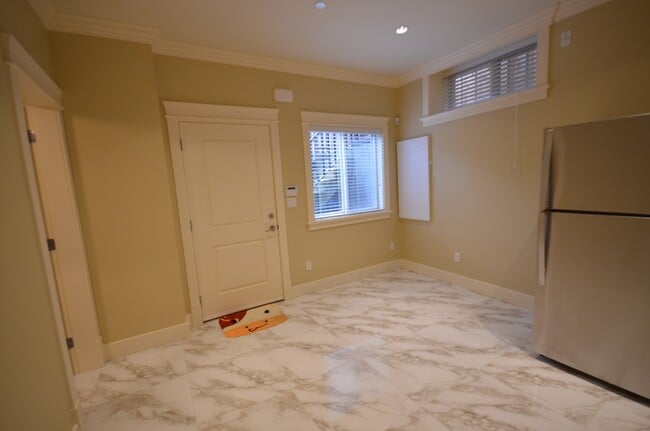 860 W 63rd Ave in Vancouver, BC - Building Photo - Building Photo