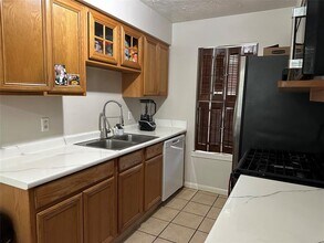 805 Northbend Dr in Baytown, TX - Building Photo - Building Photo