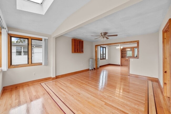 26 Fuller St in Everett, MA - Building Photo - Building Photo