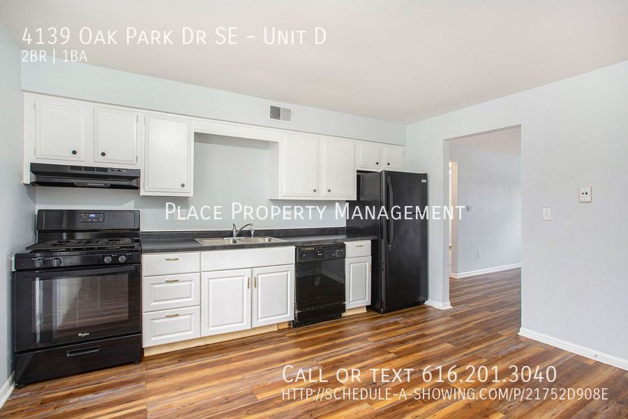 4139 Oak Park Dr SE-Unit -Unit D in Grand Rapids, MI - Building Photo