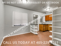 409 E Hill Dr photo'