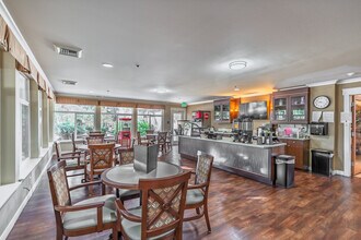 Windsor Square Retirement Community in Marysville, WA - Building Photo - Building Photo