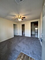132 Ballygar St, Unit J in Clarksville, TN - Building Photo