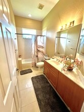 9942 Boynton Gardens Way in Boynton Beach, FL - Building Photo - Building Photo