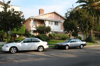 1108 San Rafael Ave in Glendale, CA - Building Photo - Building Photo