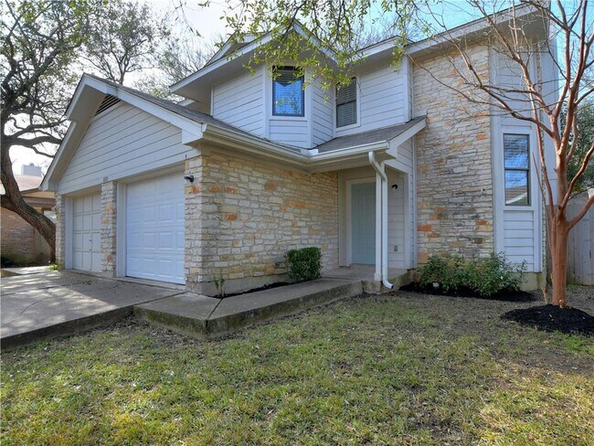 8103 Tuscarora Trail in Austin, TX - Building Photo - Building Photo