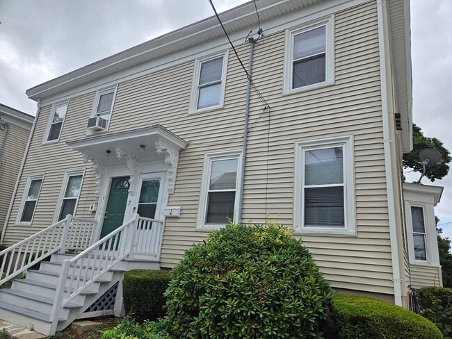 property at 2 Wenlock Rd