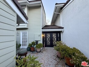 32173 Sailview Ln in Westlake Village, CA - Building Photo - Building Photo