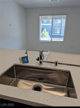 6270 Foxes Dl St in Las Vegas, NV - Building Photo - Building Photo