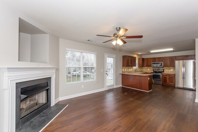 5028 Magnasco Ln in Charlotte, NC - Building Photo - Building Photo