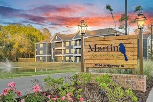 Martin Landing in Denham Springs, LA - Building Photo