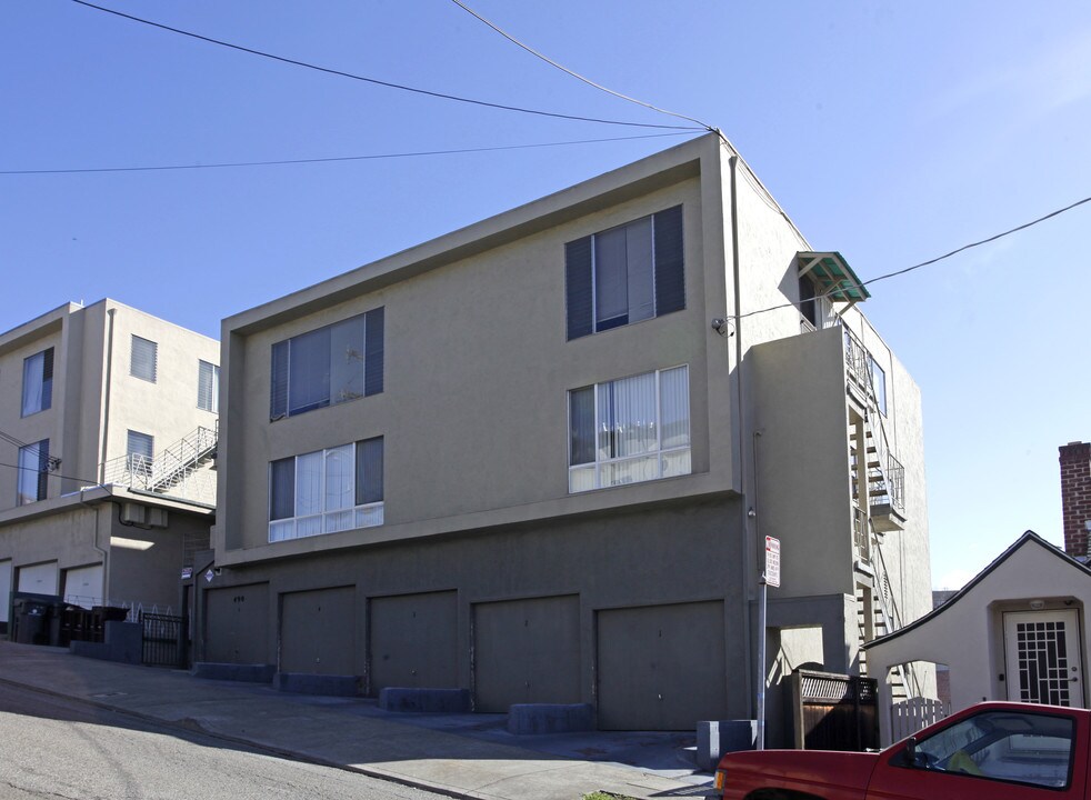 490 Capital in Oakland, CA - Building Photo
