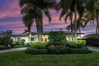 1080 SW 17th St in Boca Raton, FL - Building Photo - Building Photo