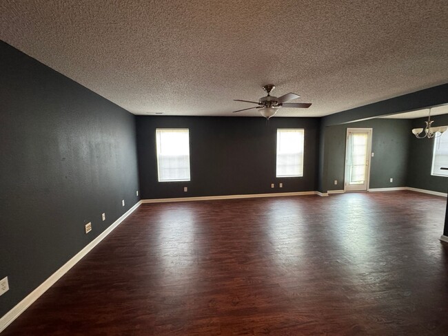 2492 Middle View Dr in Columbus, IN - Building Photo - Building Photo