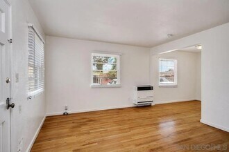 4515 Wilson Ave in San Diego, CA - Foto de edificio - Building Photo