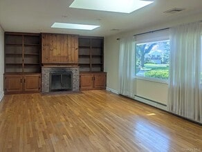 48 Bayberry Ave in Garden City, NY - Building Photo - Building Photo