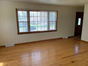 1205 Scott Dr in Liberty, MO - Building Photo - Building Photo