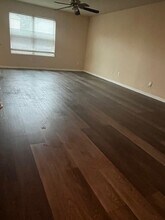 3203 Apple Dale Dr, Unit 411 in Houston, TX - Building Photo - Building Photo