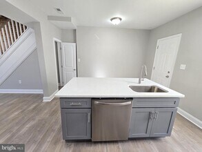3169 Ravenwood Ave in Baltimore, MD - Building Photo - Building Photo
