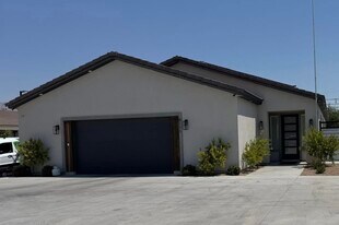 6111 Meisenheimer Ave in Las Vegas, NV - Building Photo