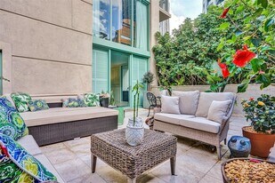 3400 SW 27th Ave, Unit 206 in Miami, FL - Building Photo