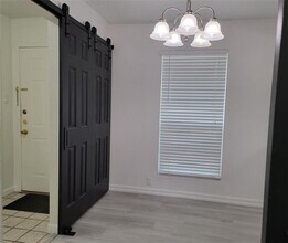 8102 Amelia Rd in Houston, TX - Building Photo - Building Photo