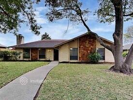427 Newcastle Dr in Desoto, TX - Building Photo