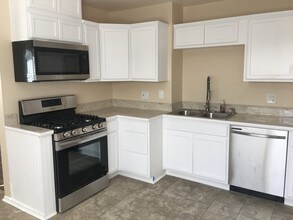 44710 Fig Ave, Unit 44710 in Lancaster, CA - Building Photo - Building Photo